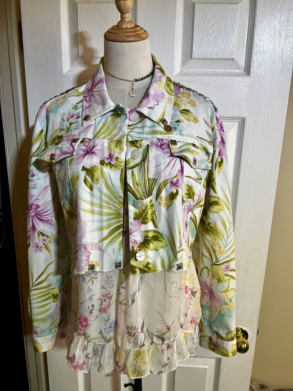 Floral Tropical Women’s Cotton Crop Studded Fray Hem Boho Casual Light Jacket 16